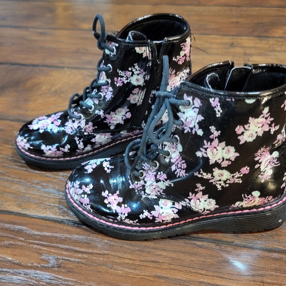 The Children's Place Floral Combat Boots - Picture 4 of 9
